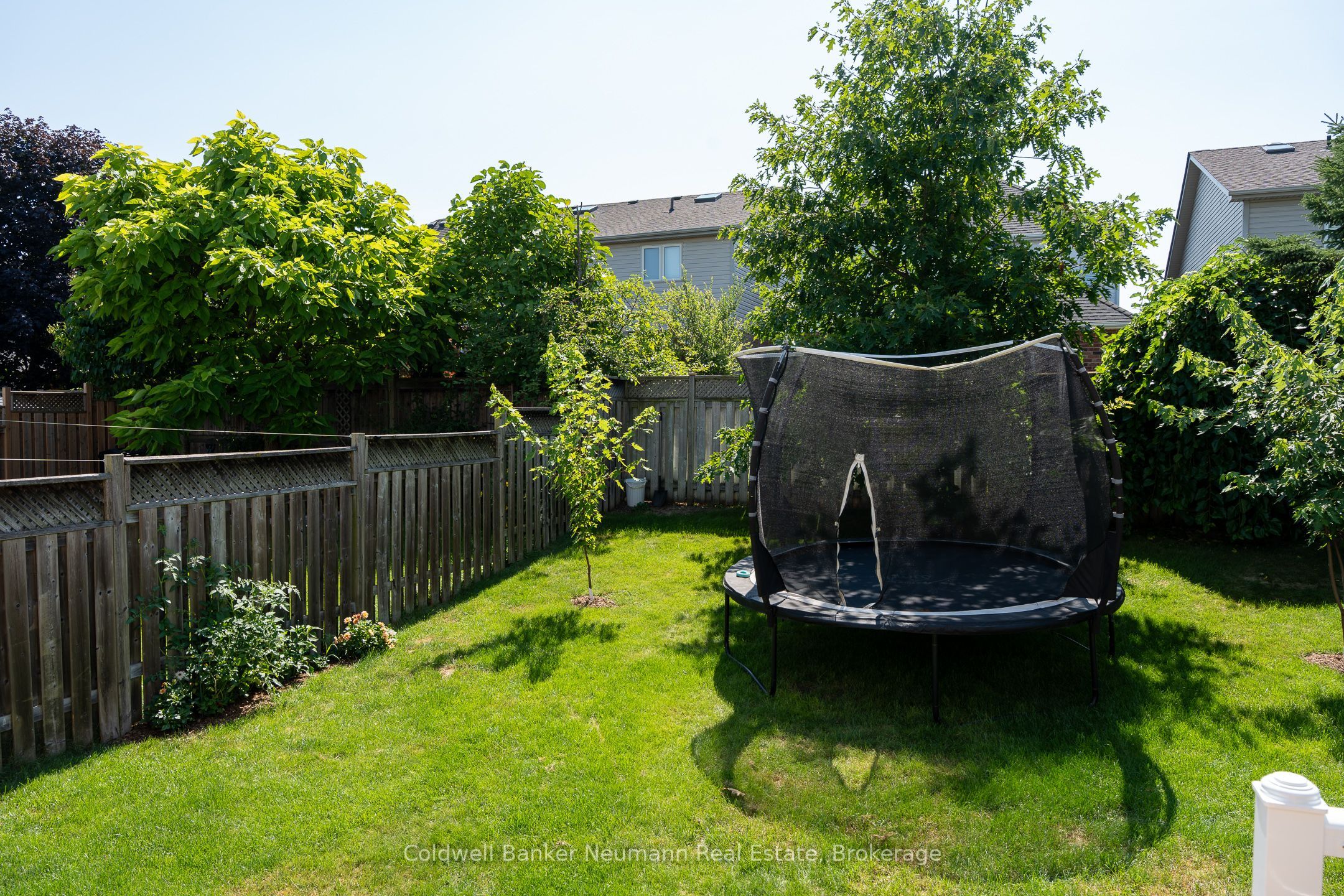 Photo 83 of 124 Clough Crescent, Guelph, Pineridge/Westminster Woods — HOMEH