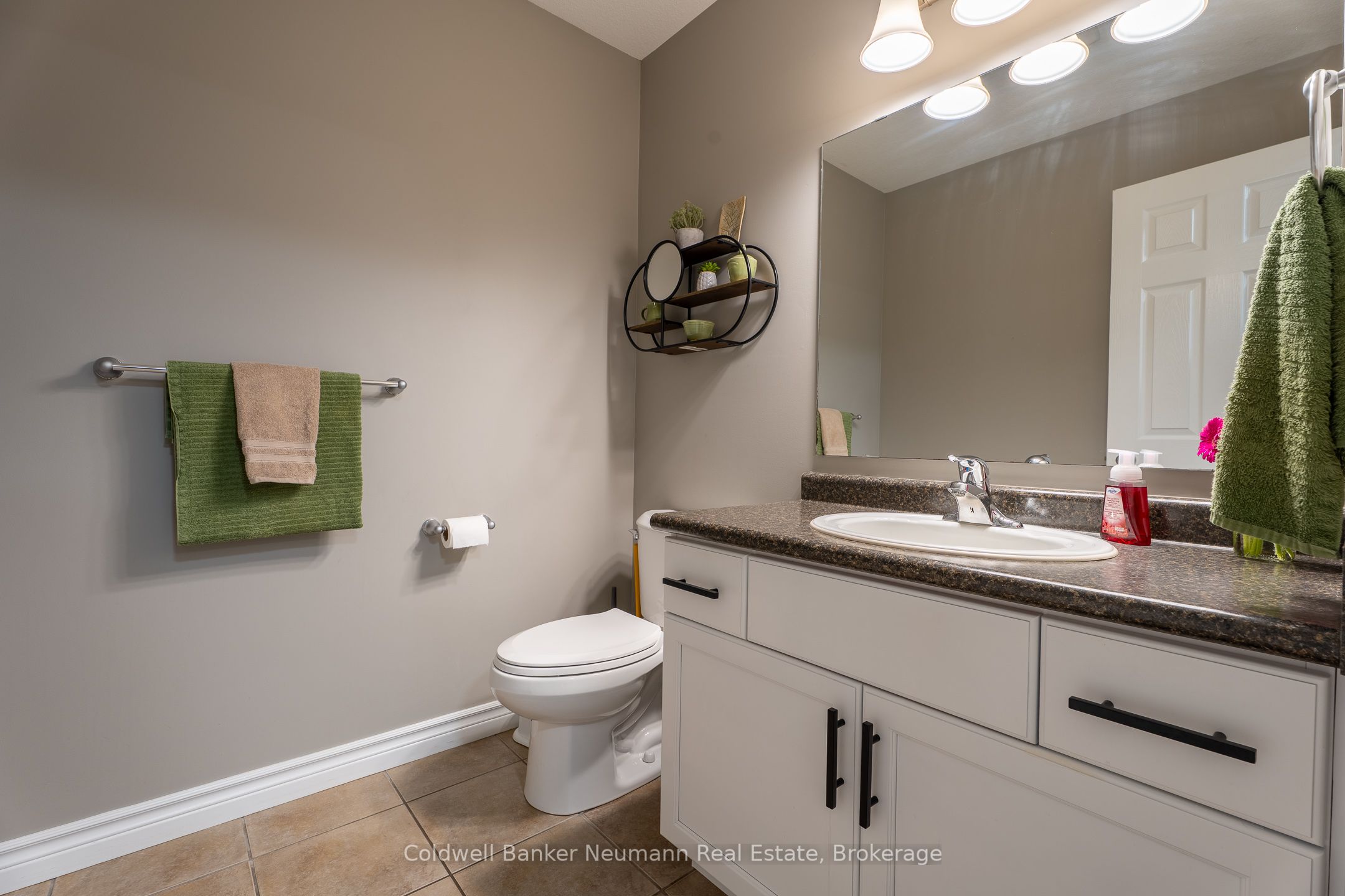 Photo 48 of 124 Clough Crescent, Guelph, Pineridge/Westminster Woods — HOMEH