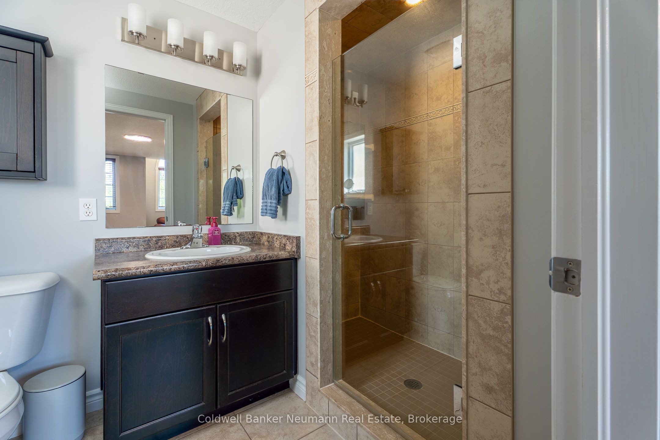 Photo 61 of 124 Clough Crescent, Guelph, Pineridge/Westminster Woods — HOMEH