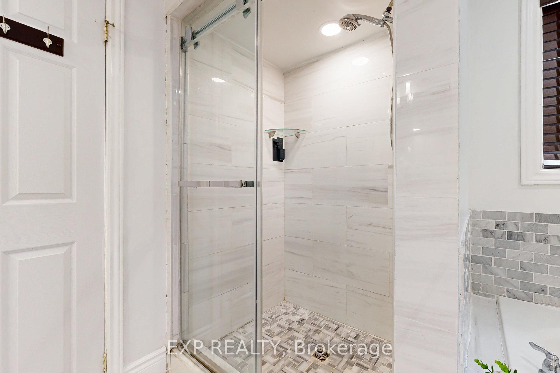 Photo 23 of 146 Bannister Street, Clarington, Bowmanville — HOMEH