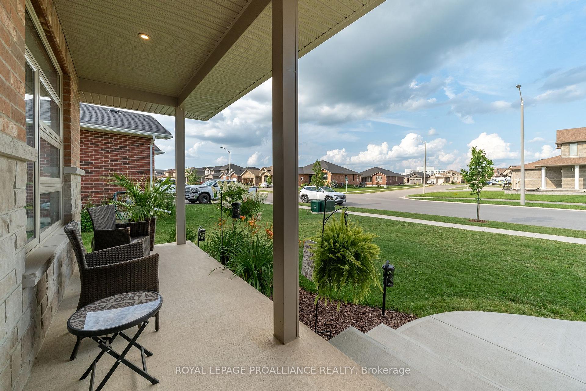 Photo 2 of 78 Essex Drive, Belleville, Thurlow Ward — HOMEH
