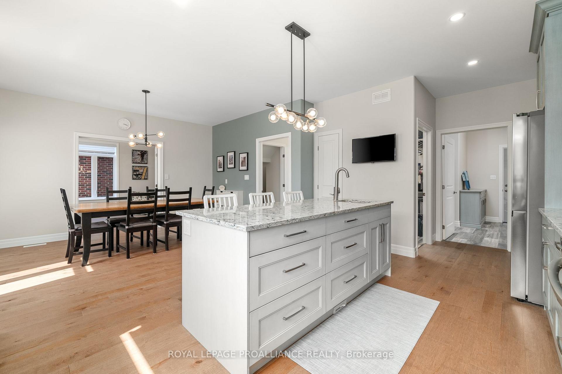 Photo 13 of 78 Essex Drive, Belleville, Thurlow Ward — HOMEH