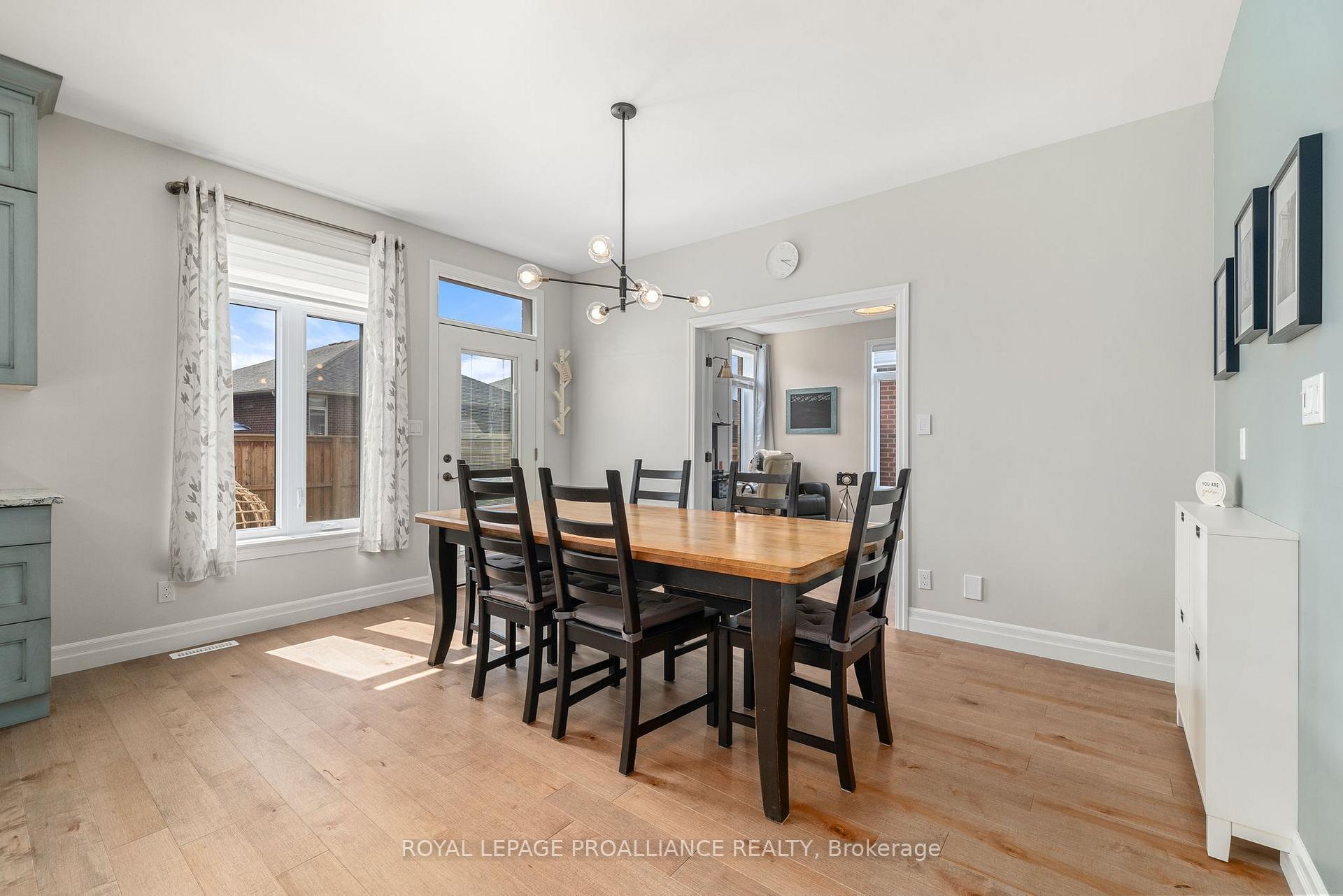 Photo 14 of 78 Essex Drive, Belleville, Thurlow Ward — HOMEH