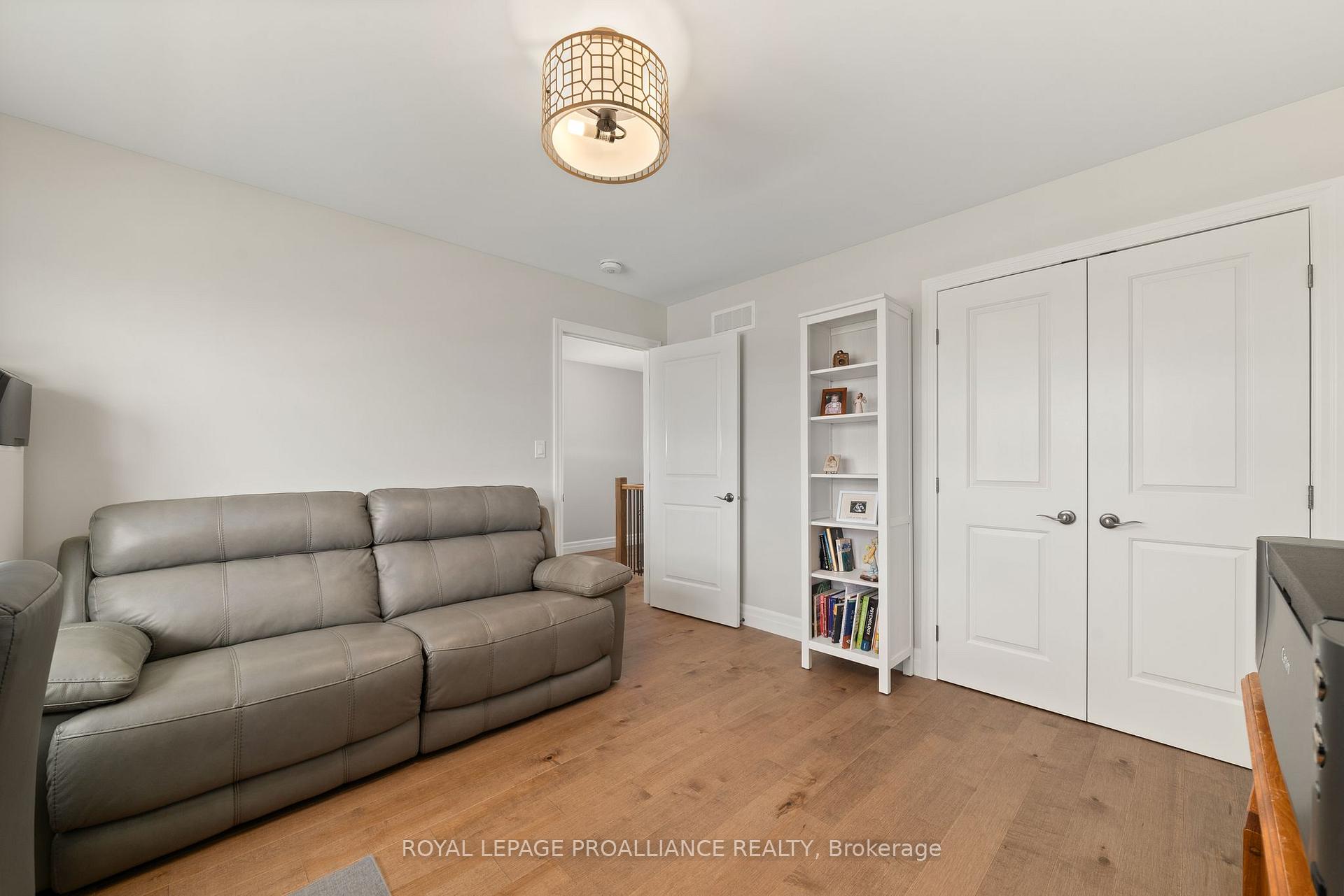 Photo 31 of 78 Essex Drive, Belleville, Thurlow Ward — HOMEH