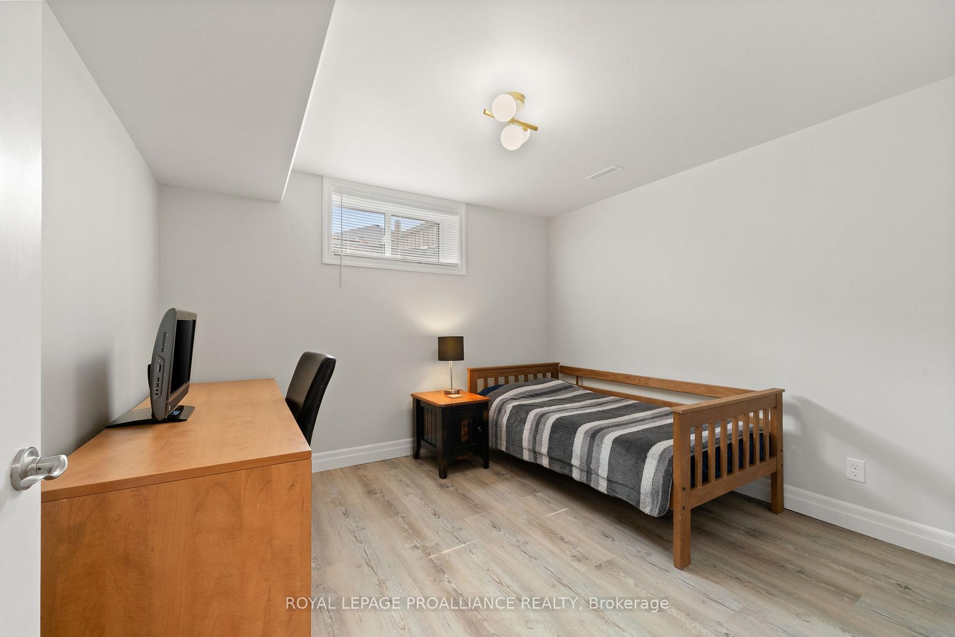 Photo 34 of 78 Essex Drive, Belleville, Thurlow Ward — HOMEH