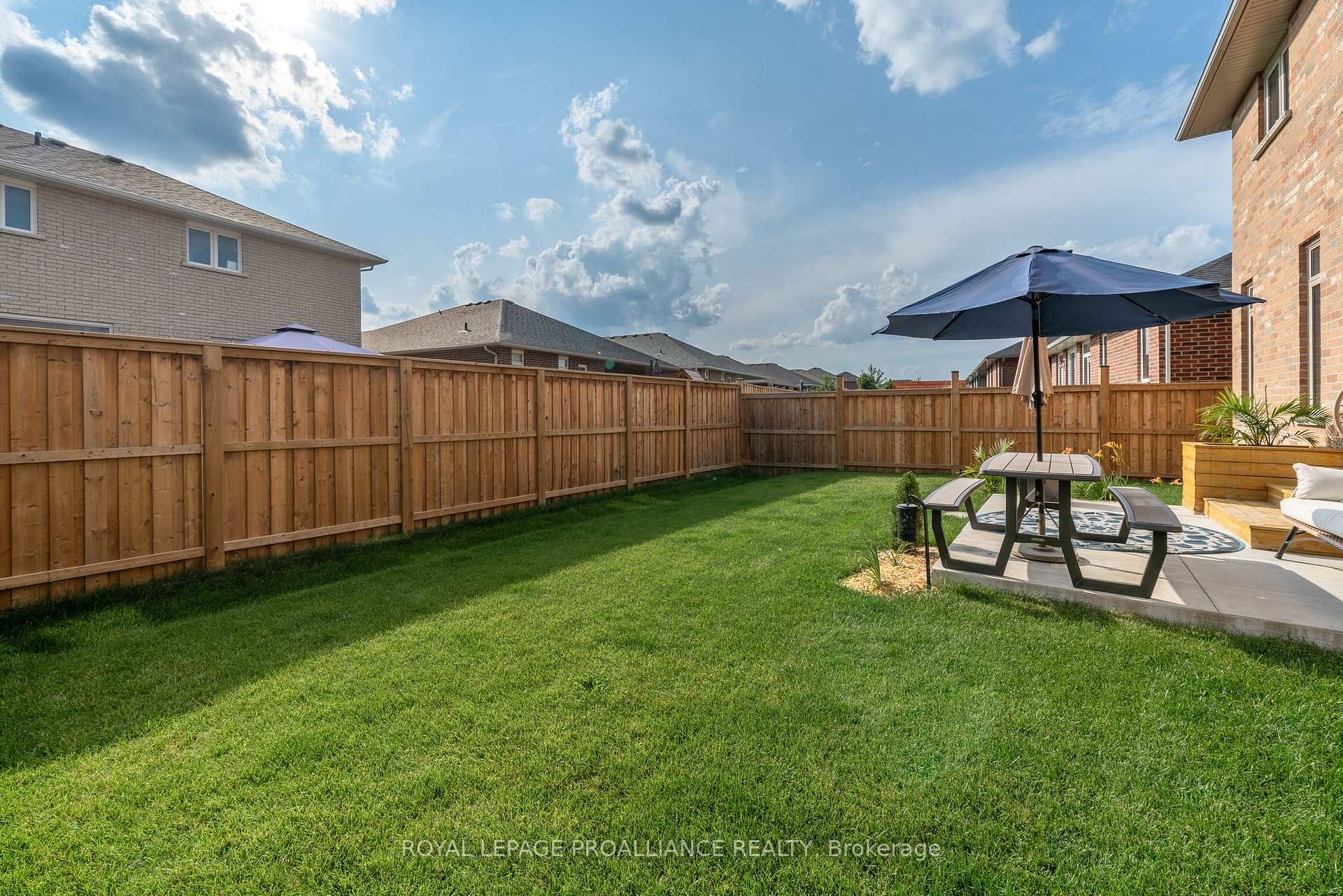 Photo 39 of 78 Essex Drive, Belleville, Thurlow Ward — HOMEH