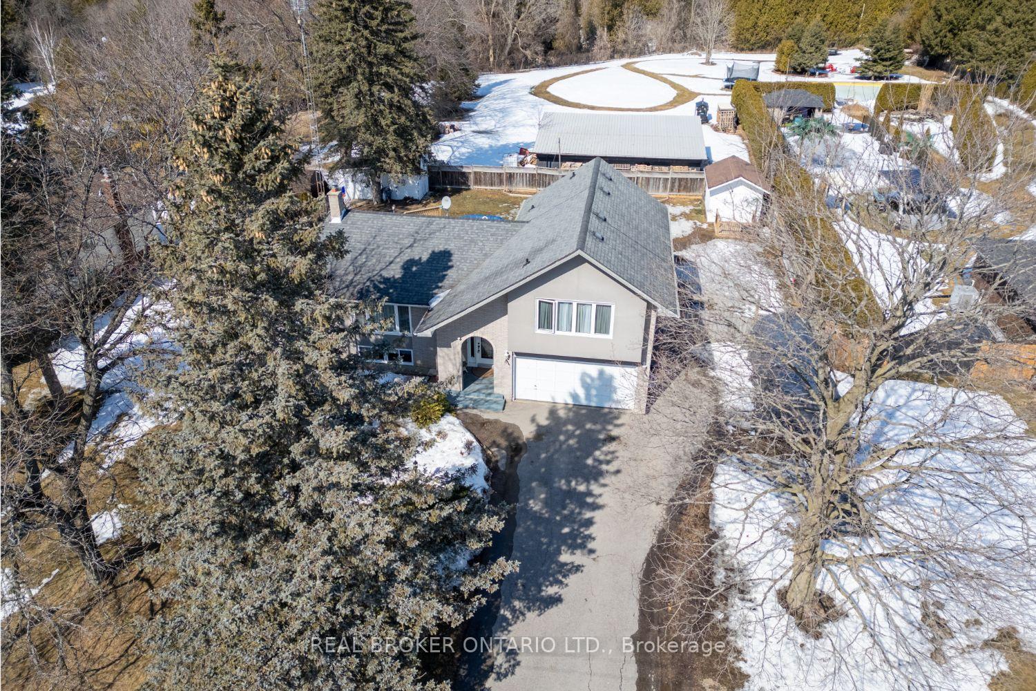 Front of 3324 Concession Road 3