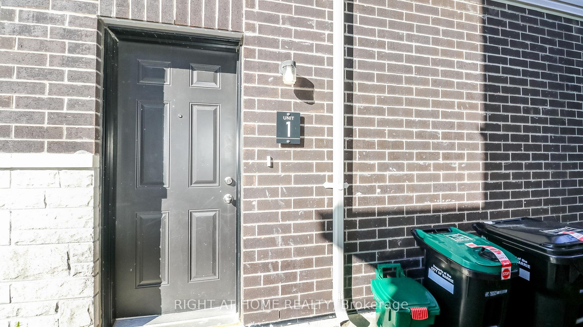 Photo 2 of Unit 1, 12 Bannister Road, Barrie, Rural Barrie Southeast — HOMEH