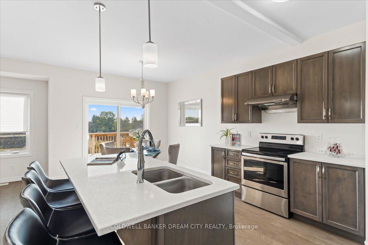 Photo 5 of 129 Essex Drive E, Belleville, Thurlow Ward — HOMEH