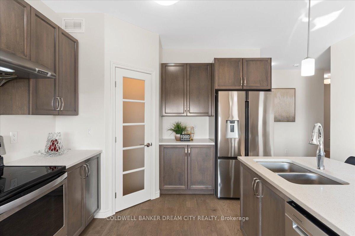Photo 9 of 129 Essex Drive E, Belleville, Thurlow Ward — HOMEH