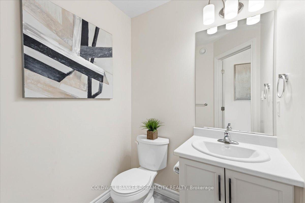 Photo 16 of 129 Essex Drive E, Belleville, Thurlow Ward — HOMEH