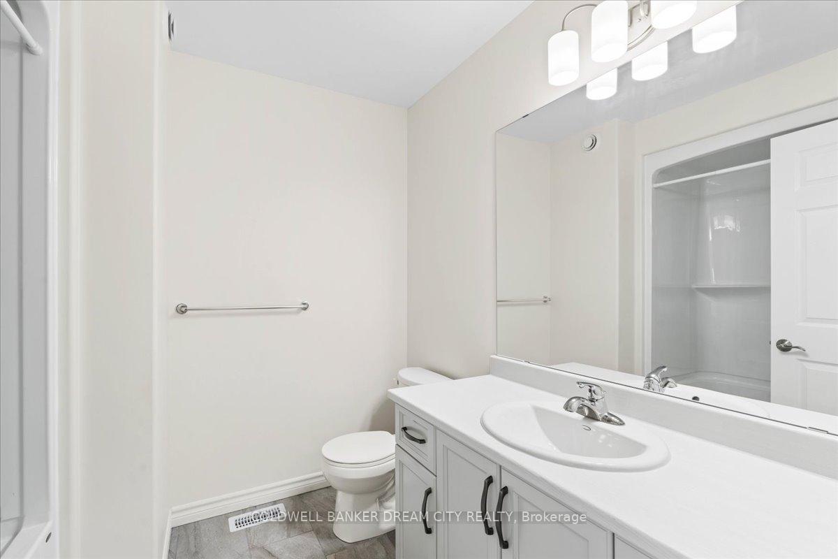 Photo 17 of 129 Essex Drive E, Belleville, Thurlow Ward — HOMEH