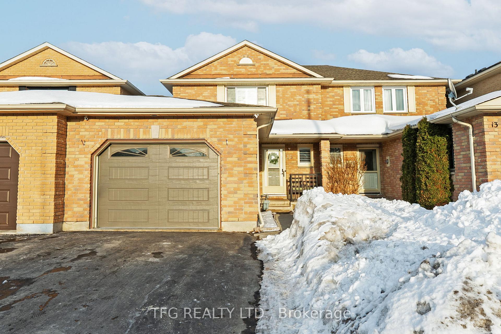 Photo 1 of 15 Short Crescent, Clarington, Courtice — HOMEH