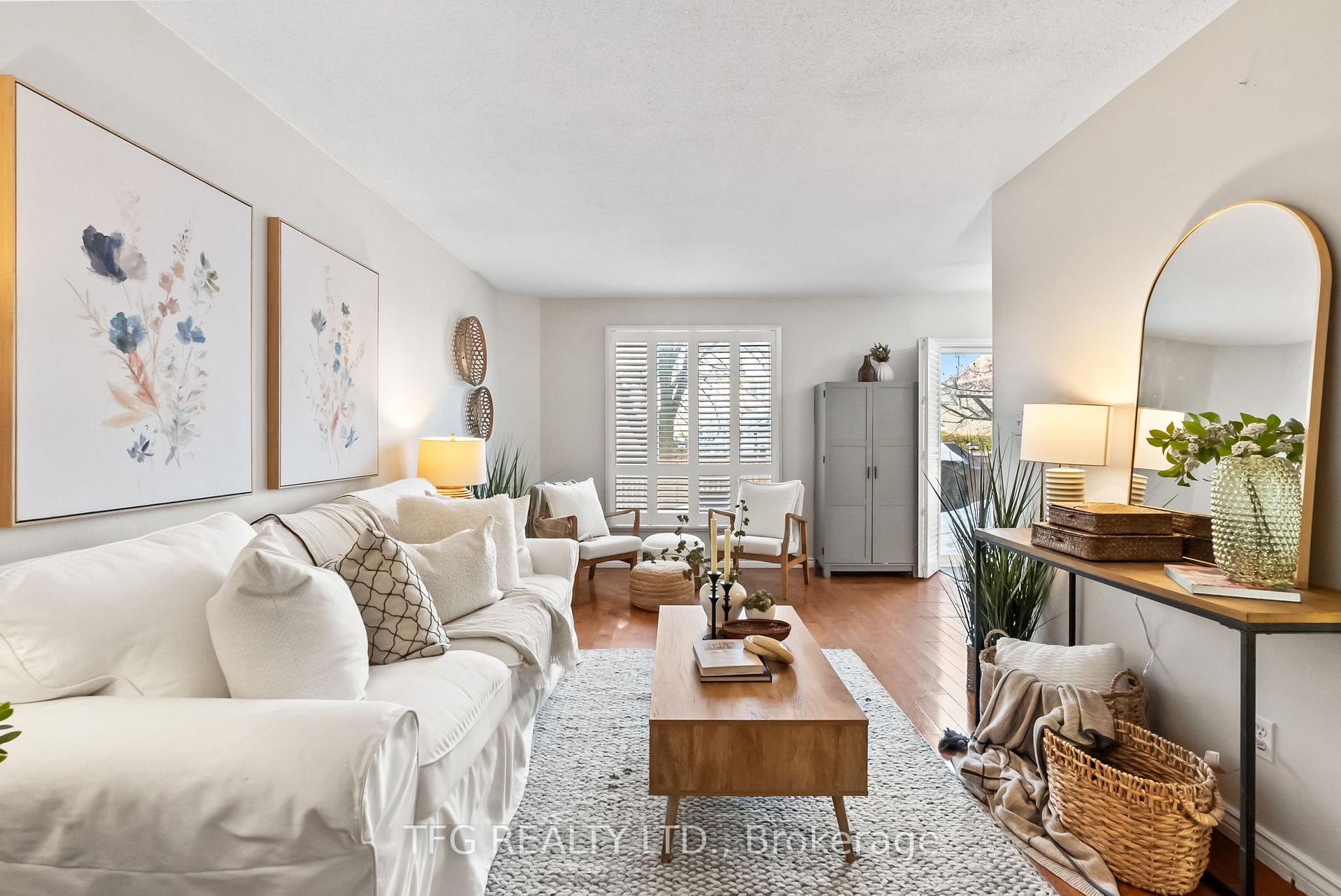 Photo 5 of 15 Short Crescent, Clarington, Courtice — HOMEH