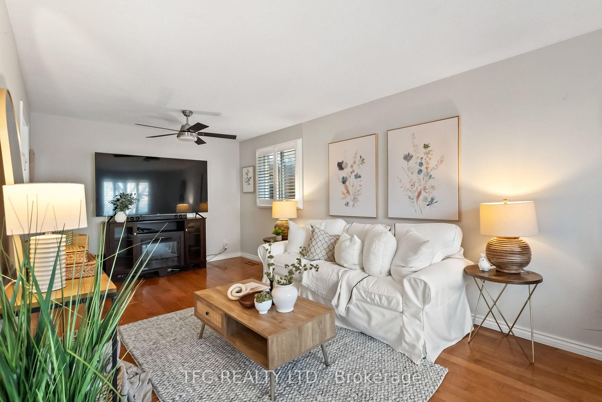 Photo 6 of 15 Short Crescent, Clarington, Courtice — HOMEH