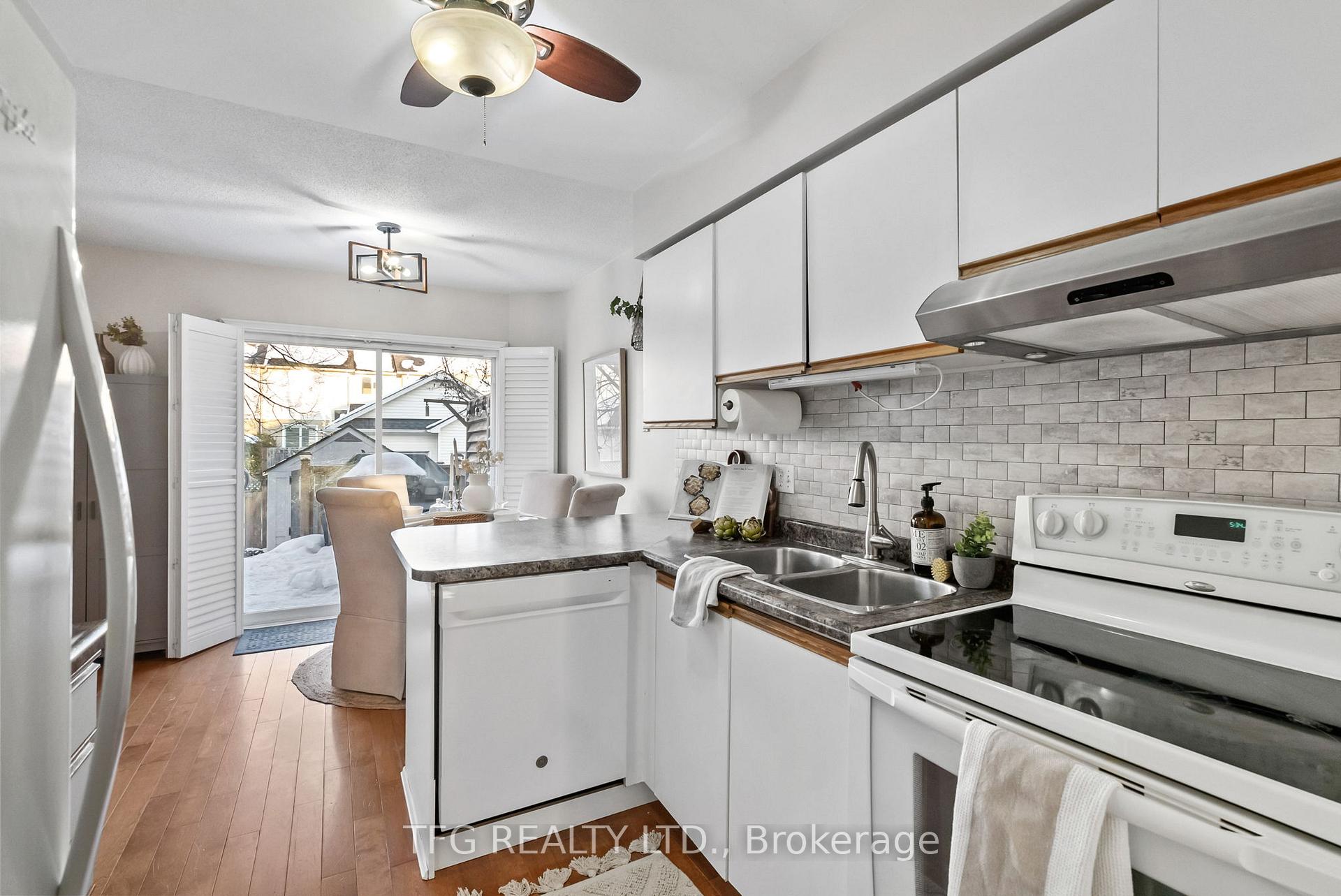 Photo 10 of 15 Short Crescent, Clarington, Courtice — HOMEH