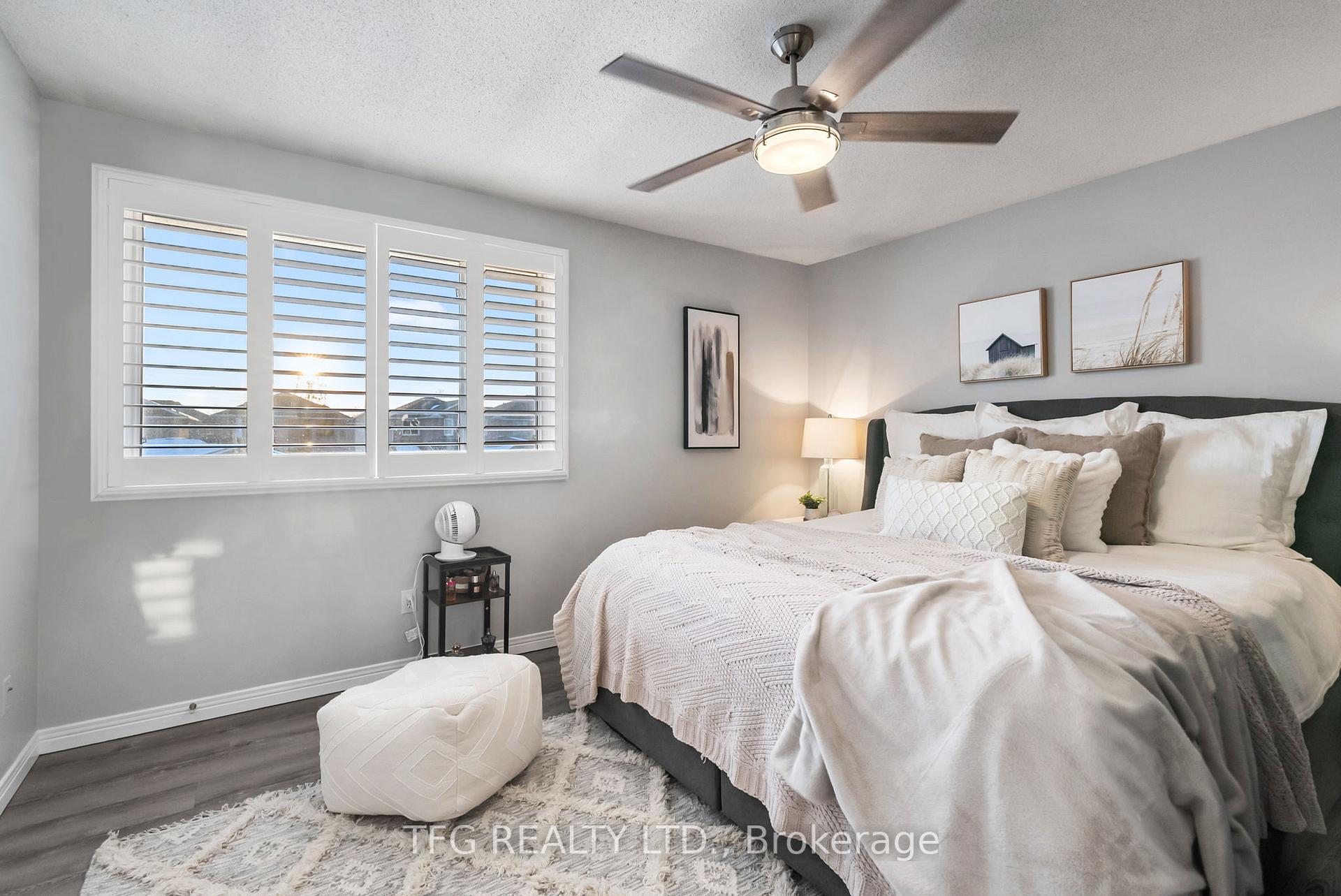 Photo 12 of 15 Short Crescent, Clarington, Courtice — HOMEH