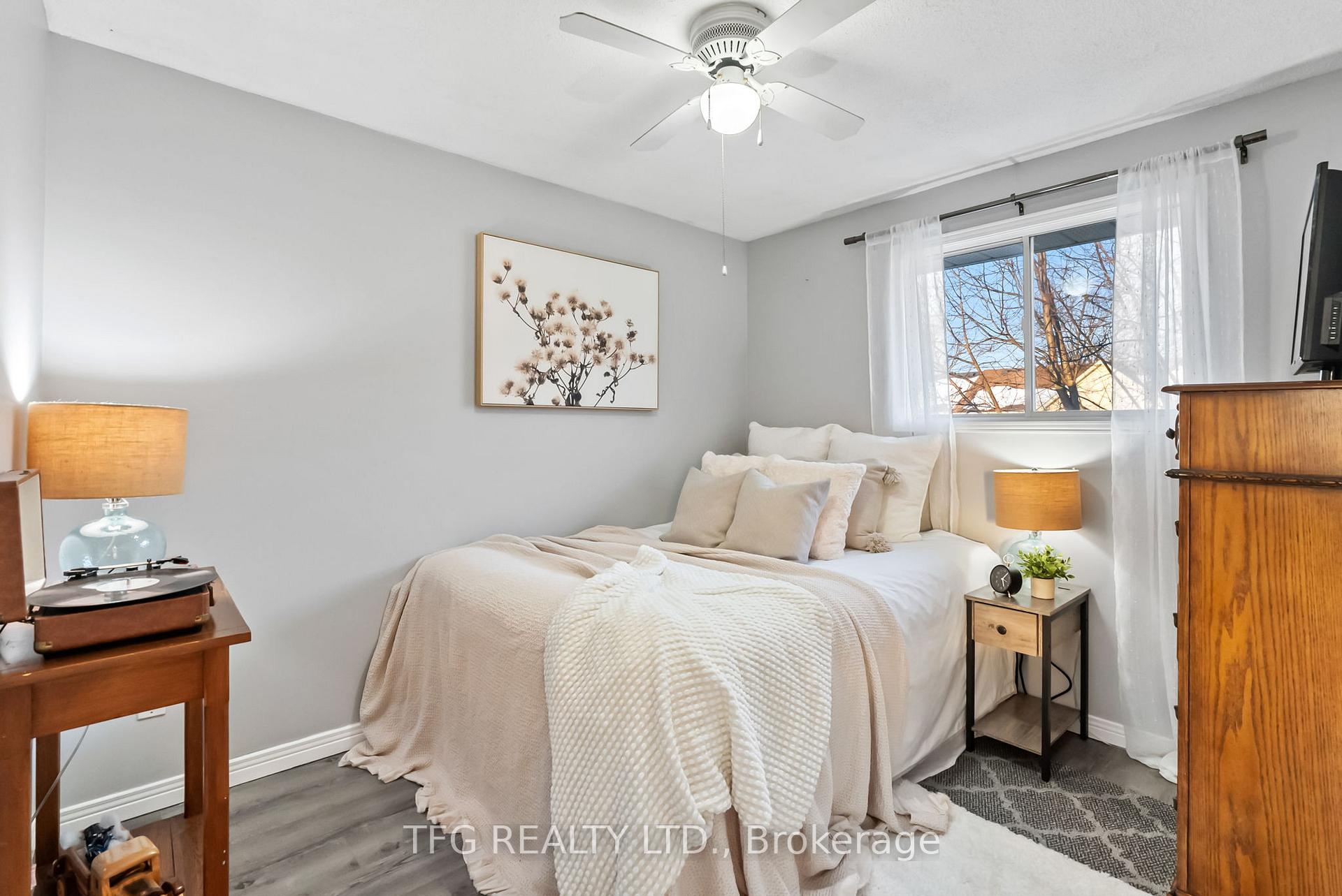 Photo 15 of 15 Short Crescent, Clarington, Courtice — HOMEH