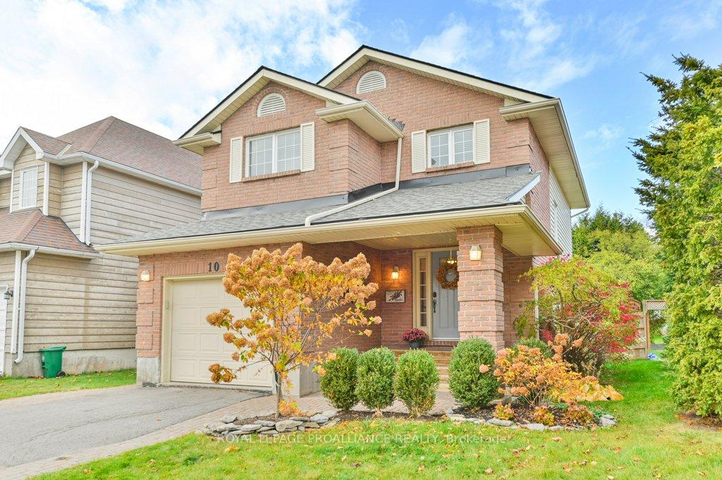 Photo 3 of 10 Sherwood Crescent, Belleville, Belleville Ward — HOMEH