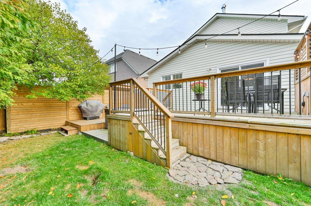 Photo 38 of 10 Sherwood Crescent, Belleville, Belleville Ward — HOMEH
