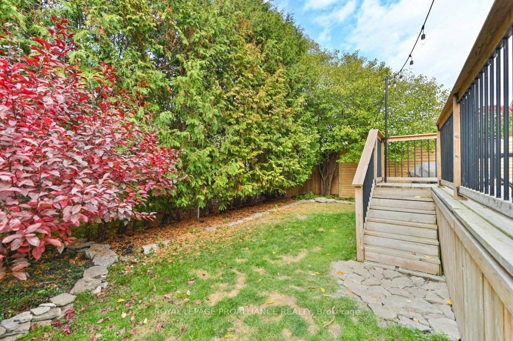 Photo 39 of 10 Sherwood Crescent, Belleville, Belleville Ward — HOMEH