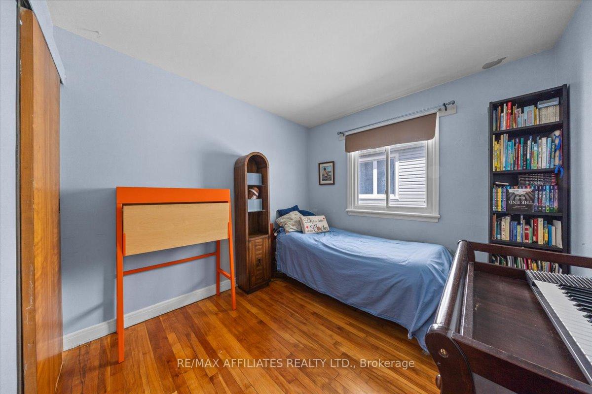 Photo 17 of 1490 Laperriere Avenue, Ottawa, Carlington — HOMEH