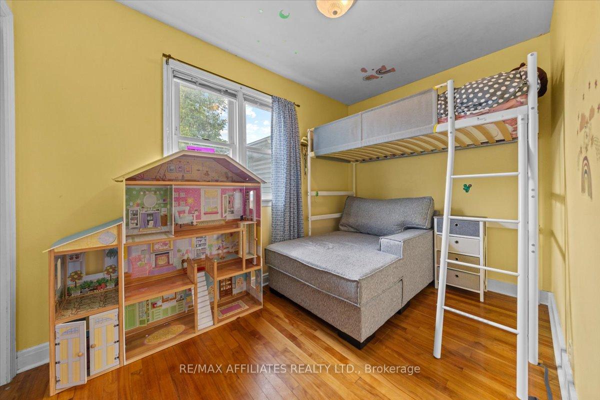 Photo 21 of 1490 Laperriere Avenue, Ottawa, Carlington — HOMEH