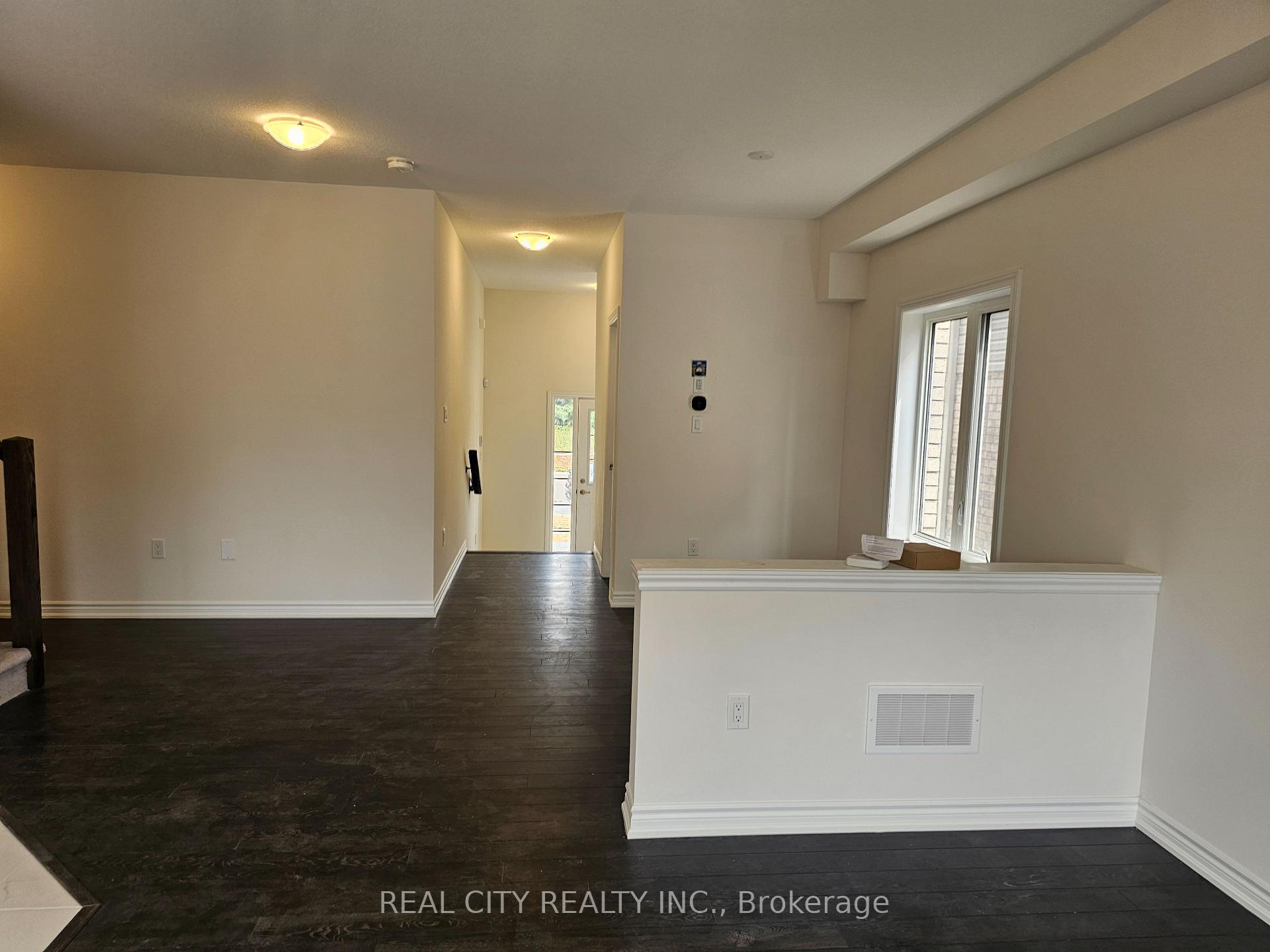 Photo 4 of 288 Pottruff Road, Brant, Paris — HOMEH