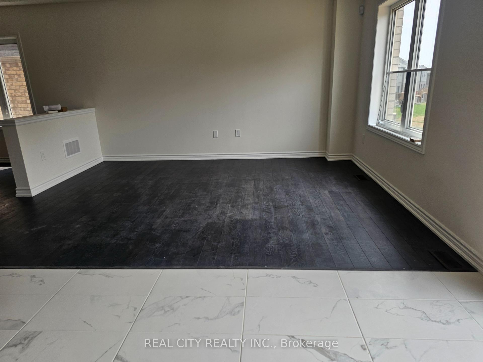 Photo 9 of 288 Pottruff Road, Brant, Paris — HOMEH