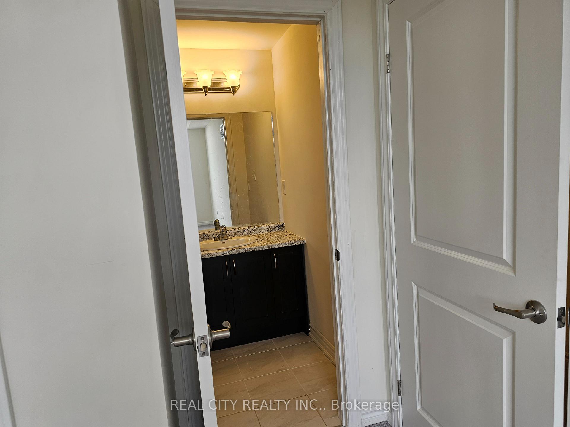 Photo 19 of 288 Pottruff Road, Brant, Paris — HOMEH