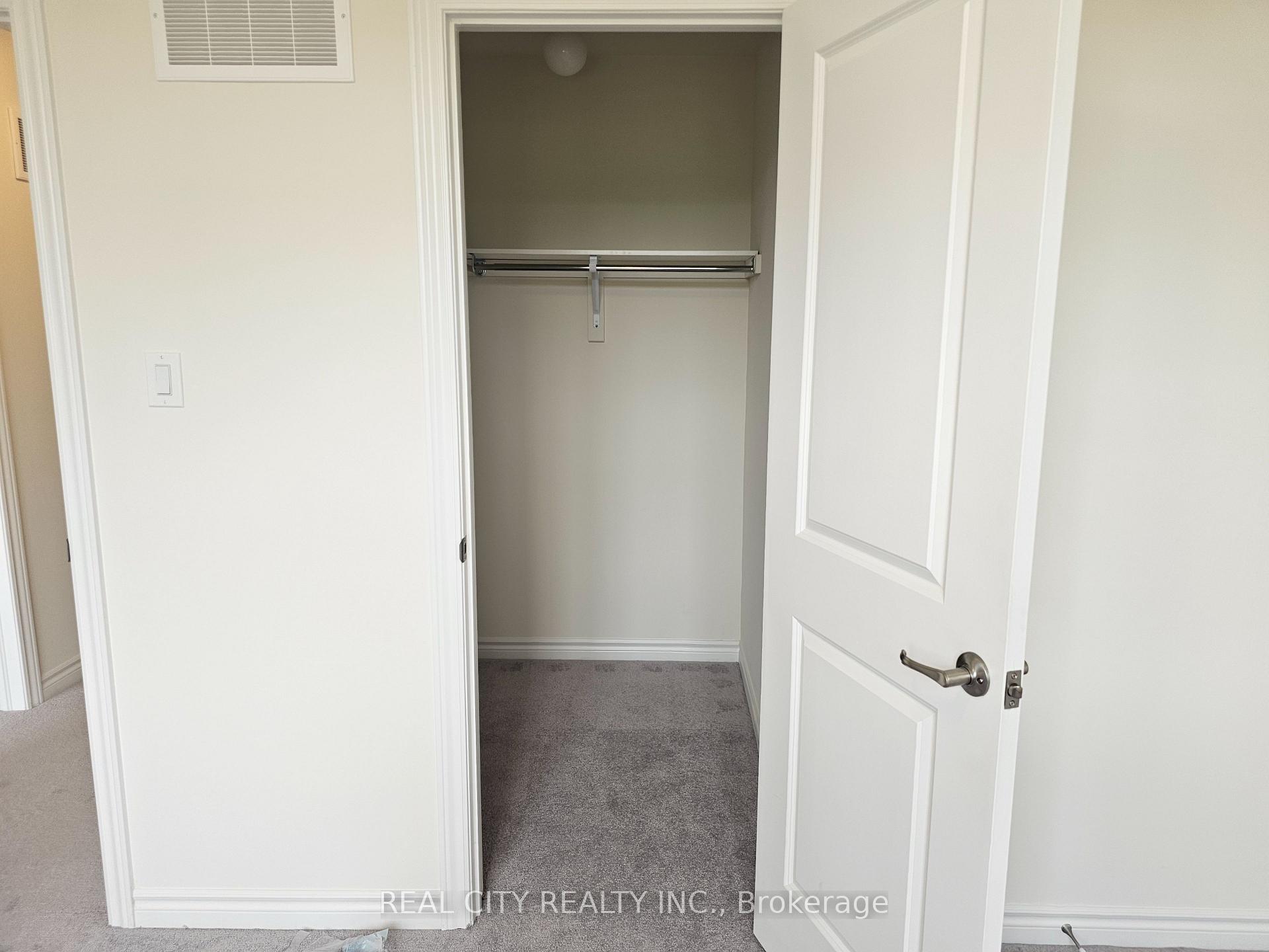 Photo 28 of 288 Pottruff Road, Brant, Paris — HOMEH