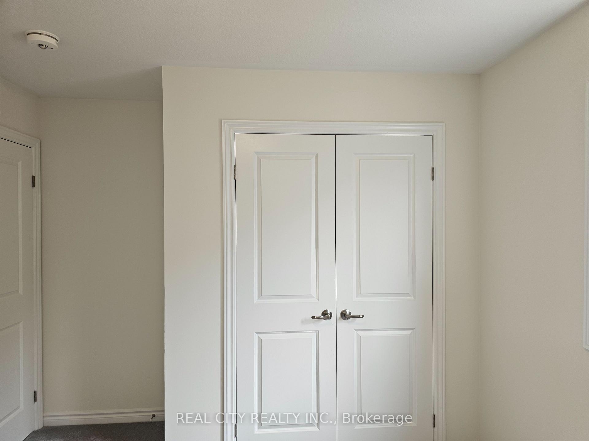 Photo 30 of 288 Pottruff Road, Brant, Paris — HOMEH