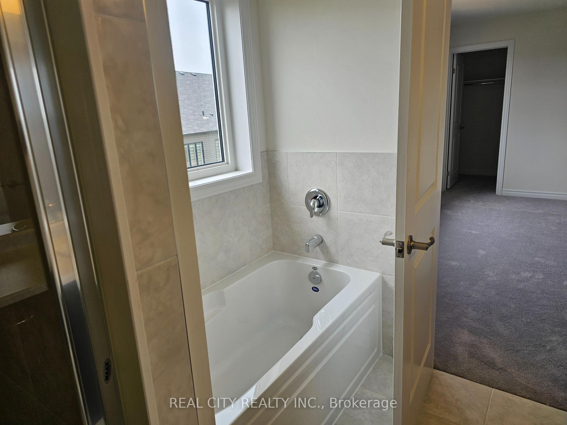 Photo 33 of 288 Pottruff Road, Brant, Paris — HOMEH