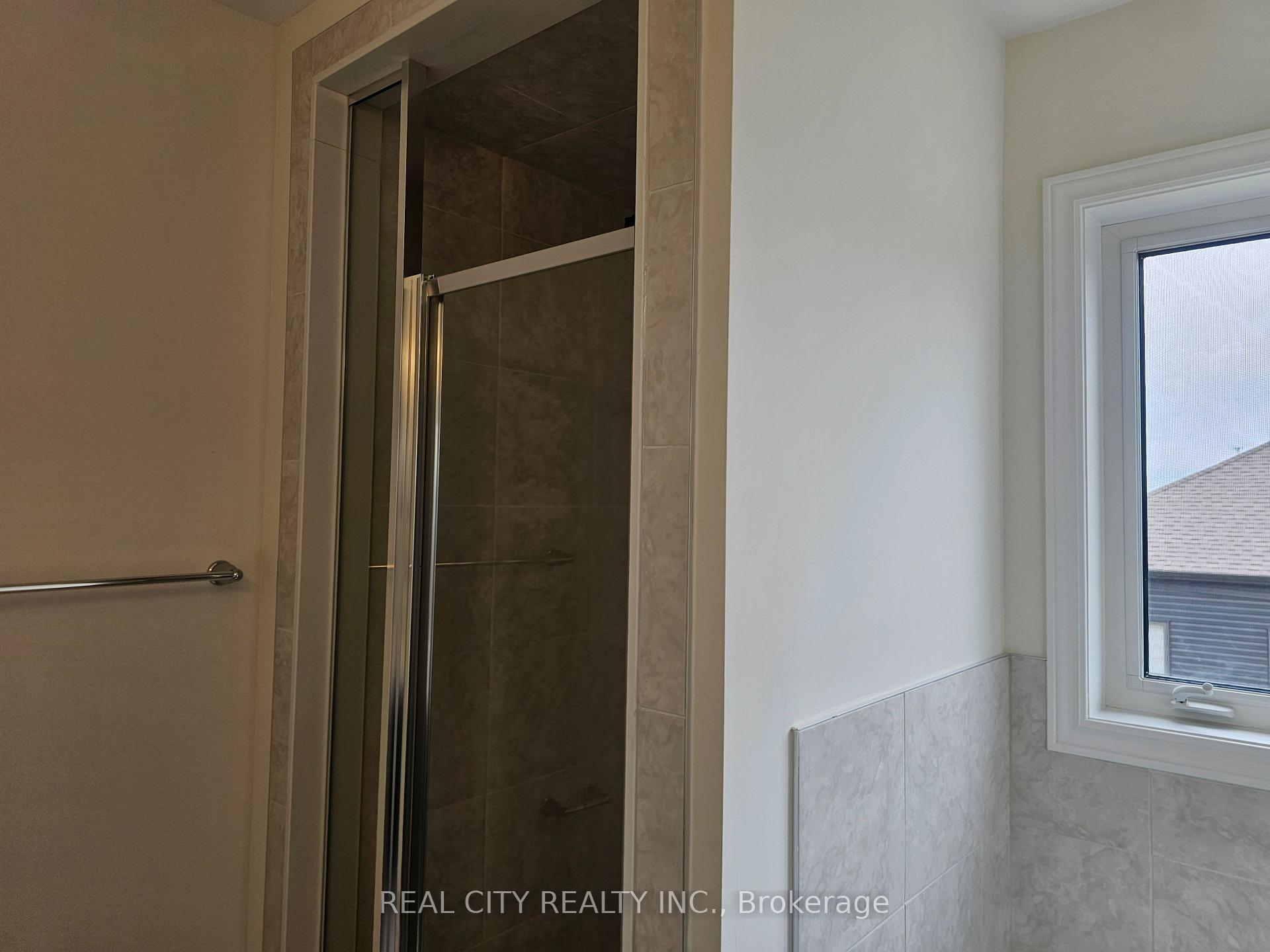Photo 32 of 288 Pottruff Road, Brant, Paris — HOMEH