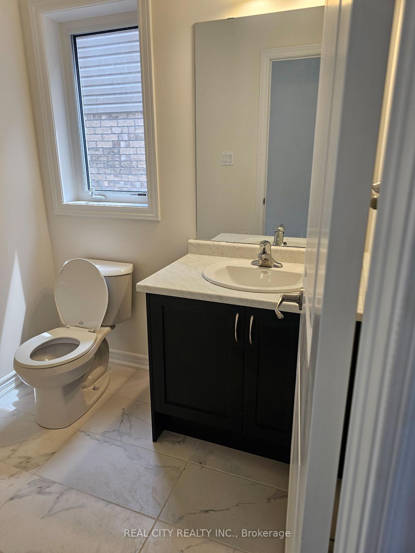 Photo 42 of 288 Pottruff Road, Brant, Paris — HOMEH