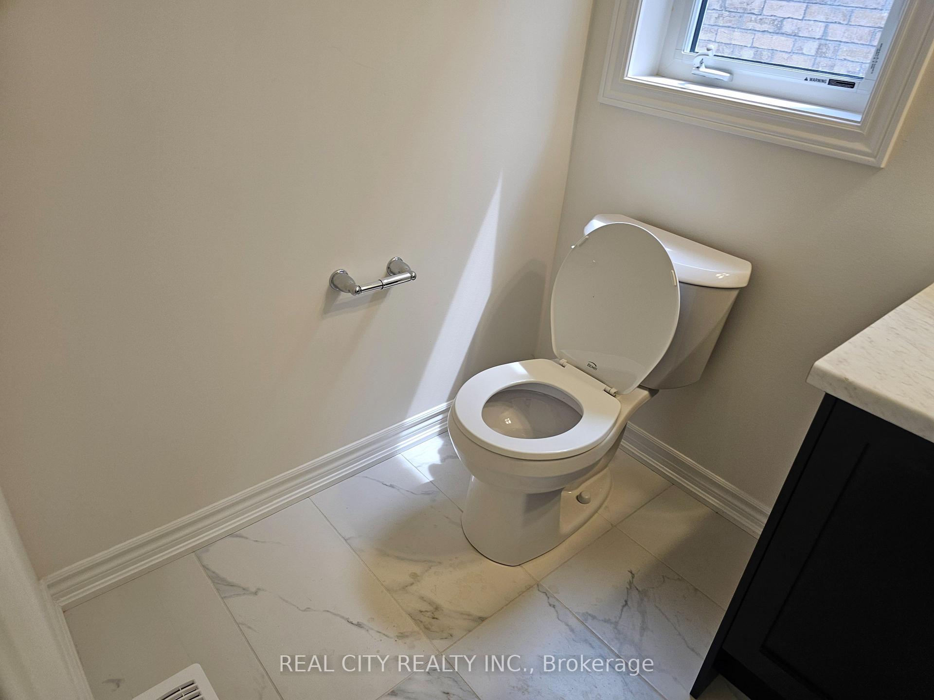 Photo 43 of 288 Pottruff Road, Brant, Paris — HOMEH