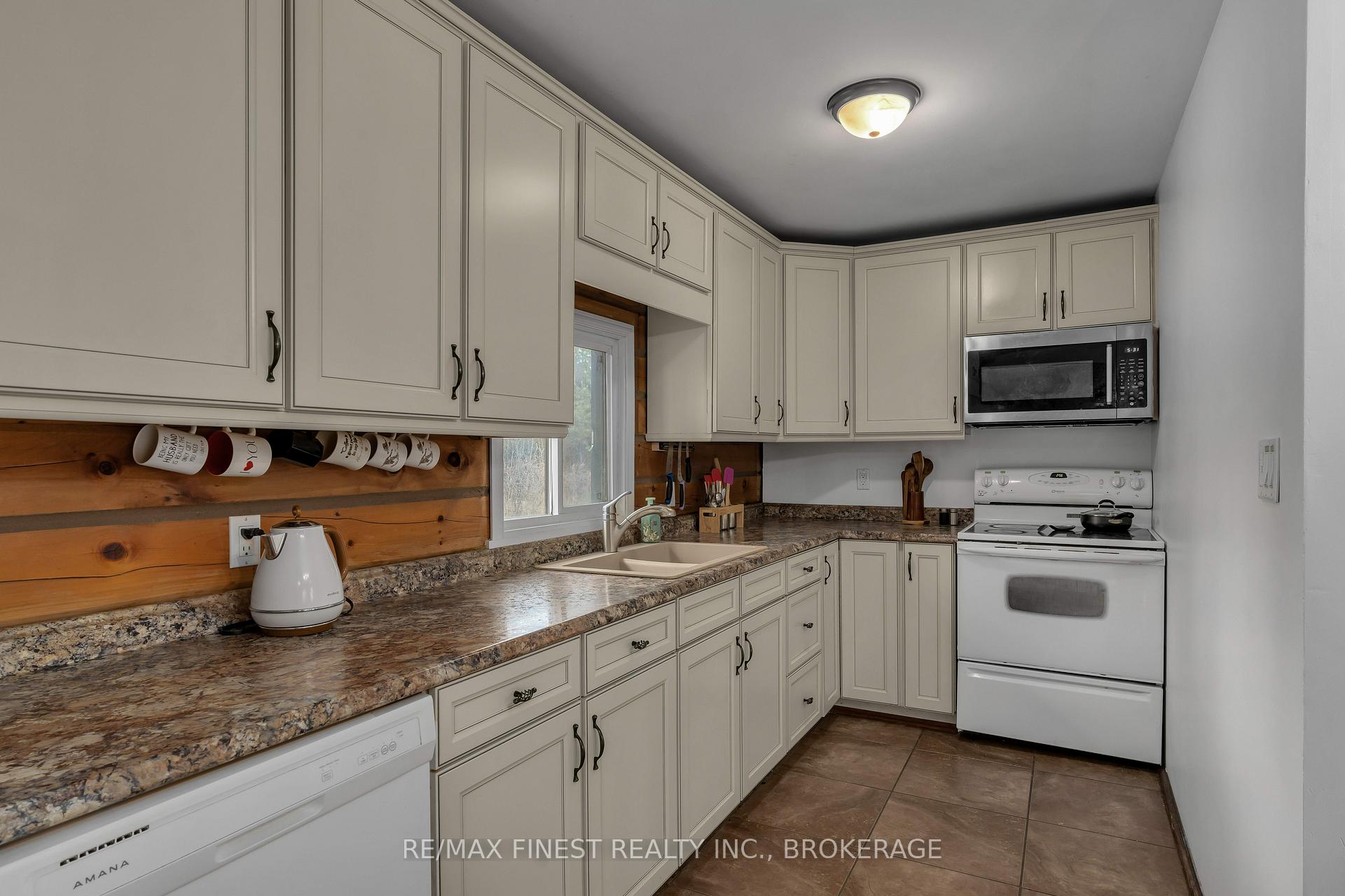 Photo 11 of 5356 Long Swamp Road, Frontenac, Frontenac South — HOMEH