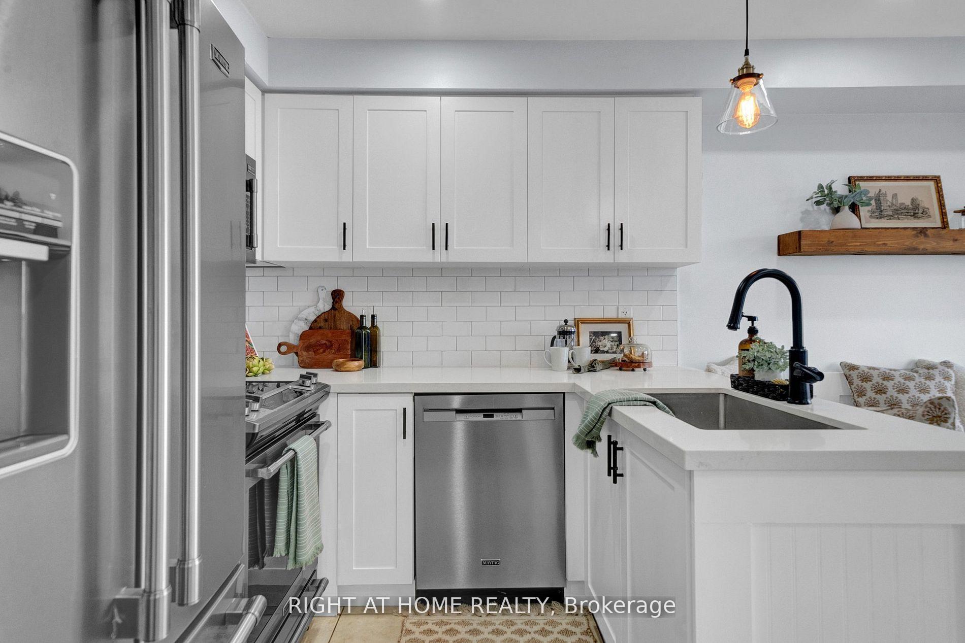 Photo 11 of 85 Dodds Square, Clarington, Bowmanville — HOMEH