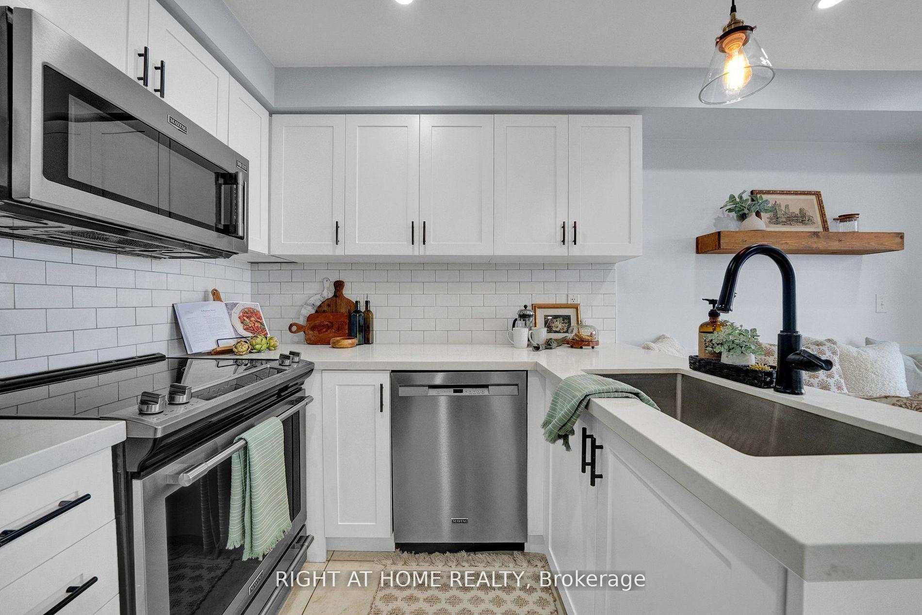 Photo 13 of 85 Dodds Square, Clarington, Bowmanville — HOMEH