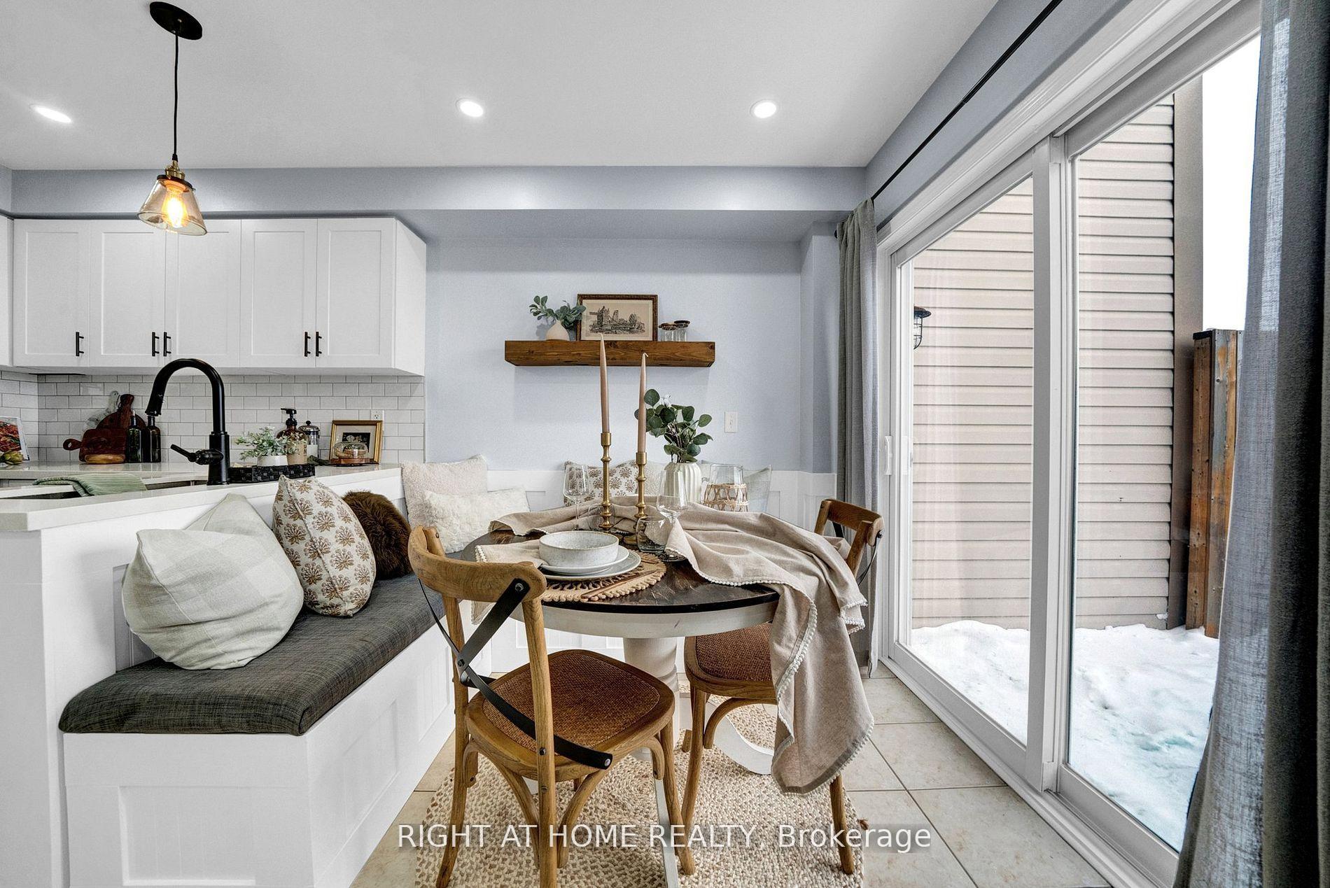 Photo 16 of 85 Dodds Square, Clarington, Bowmanville — HOMEH
