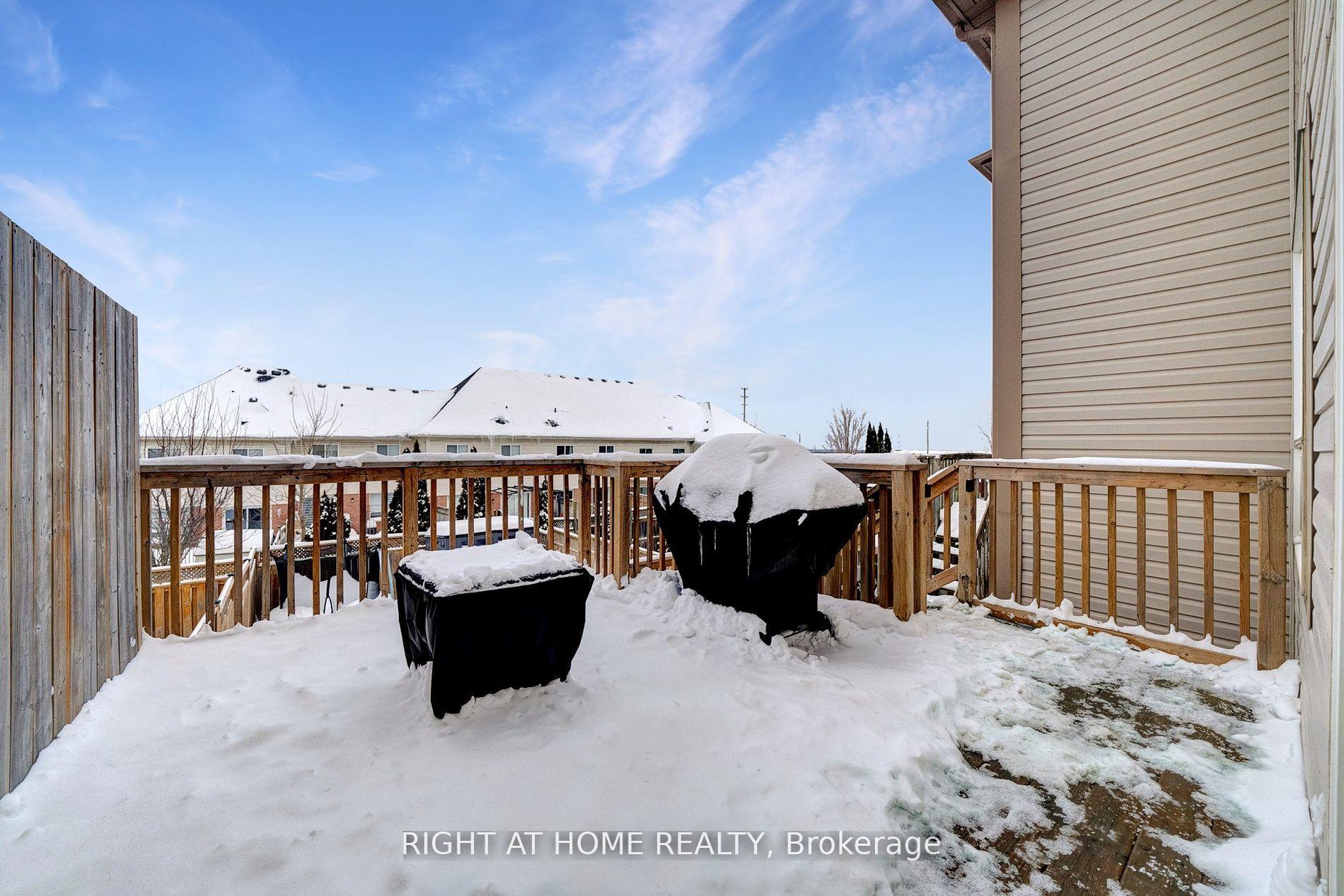 Photo 21 of 85 Dodds Square, Clarington, Bowmanville — HOMEH