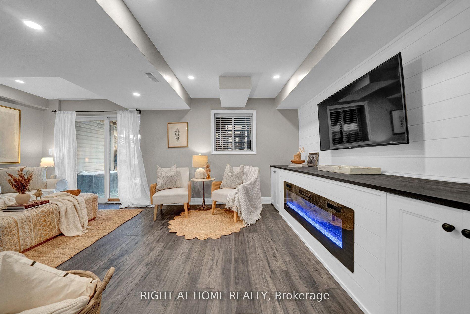Photo 34 of 85 Dodds Square, Clarington, Bowmanville — HOMEH