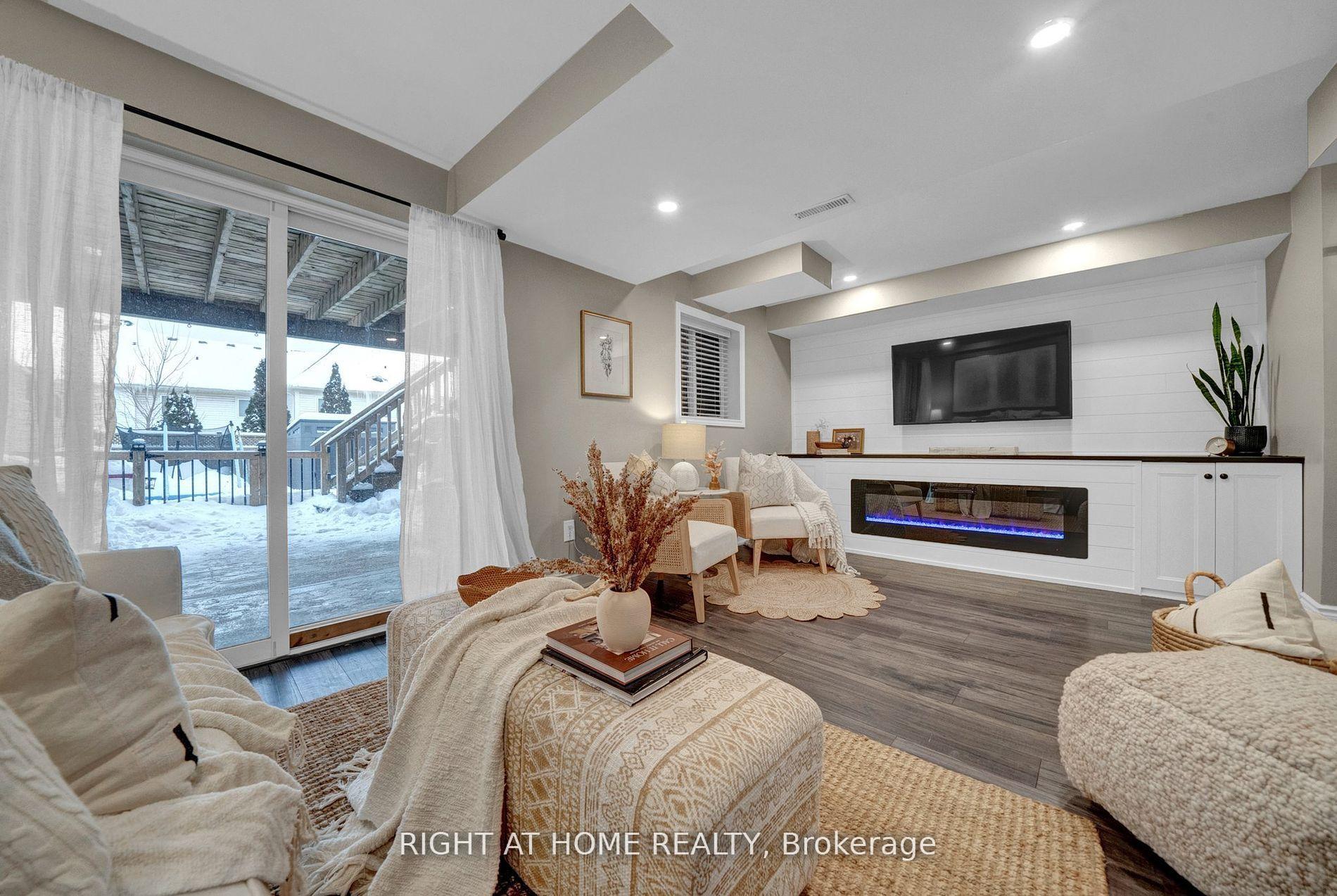Photo 37 of 85 Dodds Square, Clarington, Bowmanville — HOMEH