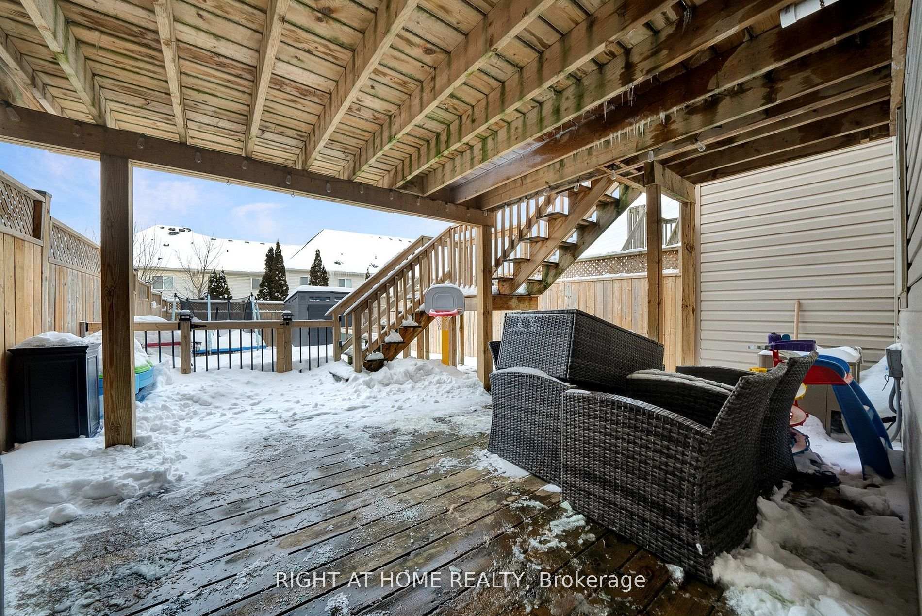 Photo 40 of 85 Dodds Square, Clarington, Bowmanville — HOMEH