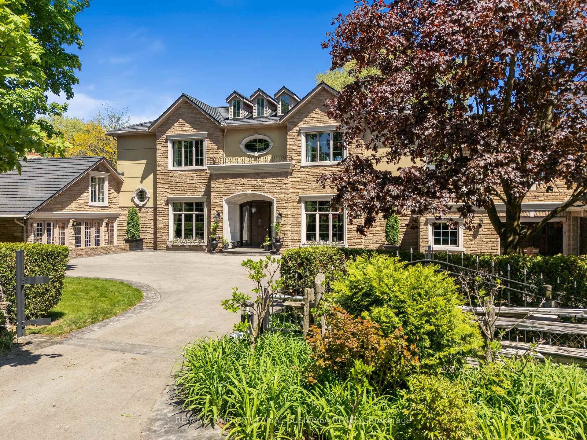 Photo 2 of 1927 Shellard Road, Cambridge — HOMEH