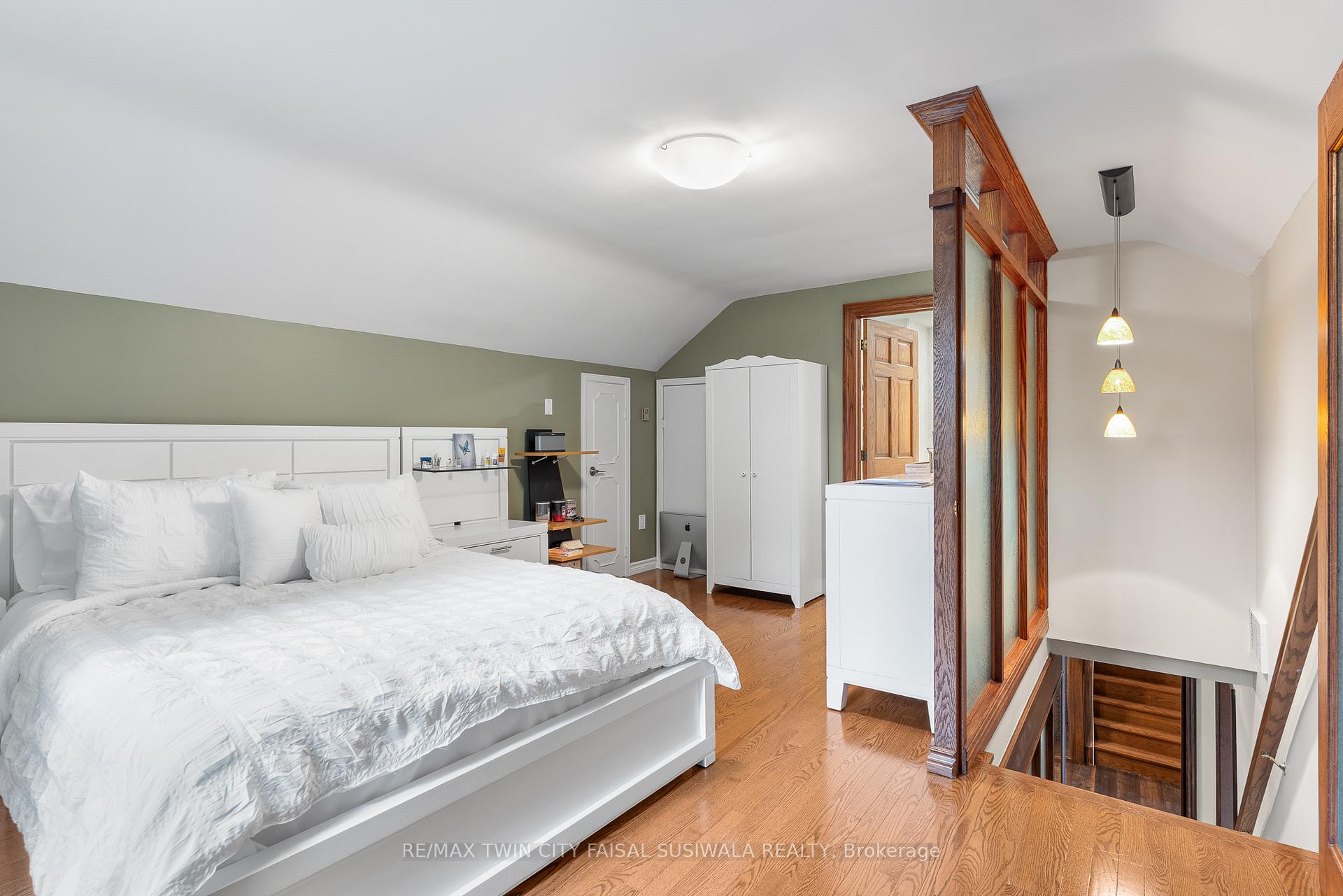 Photo 30 of 1927 Shellard Road, Cambridge — HOMEH
