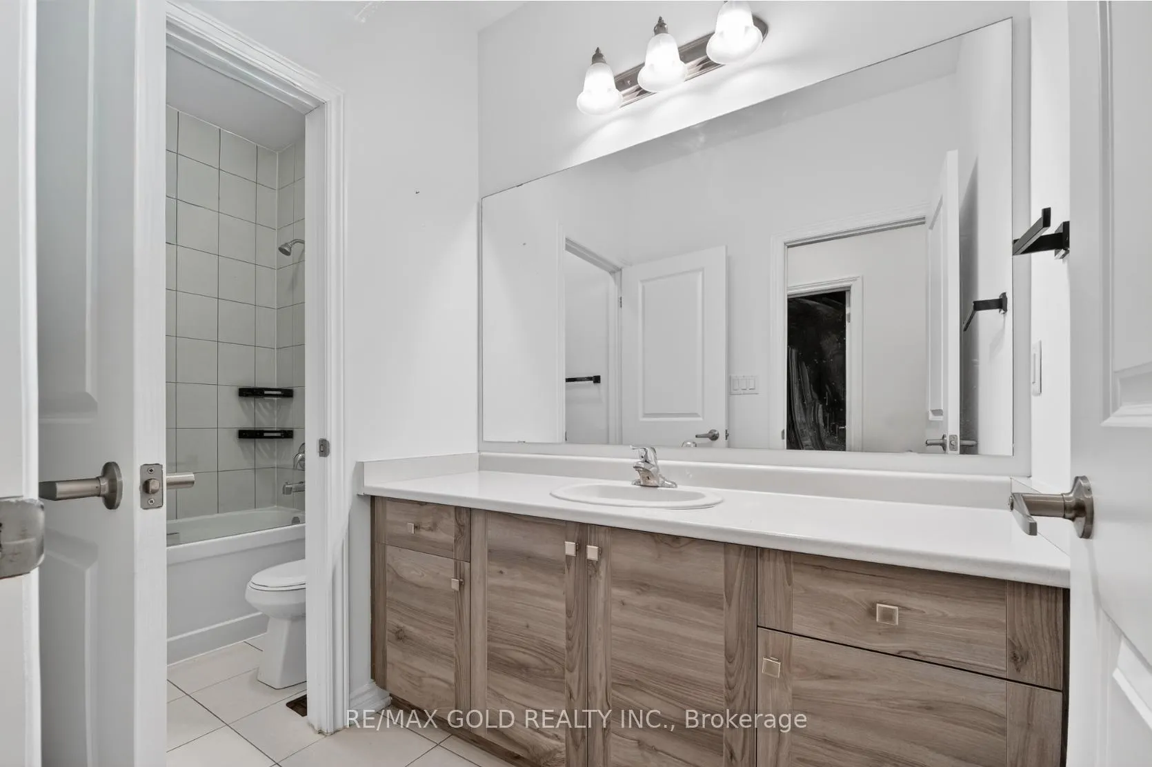 Photo 72 of 25 Eberly Woods Drive, Caledon, Rural Caledon — HOMEH