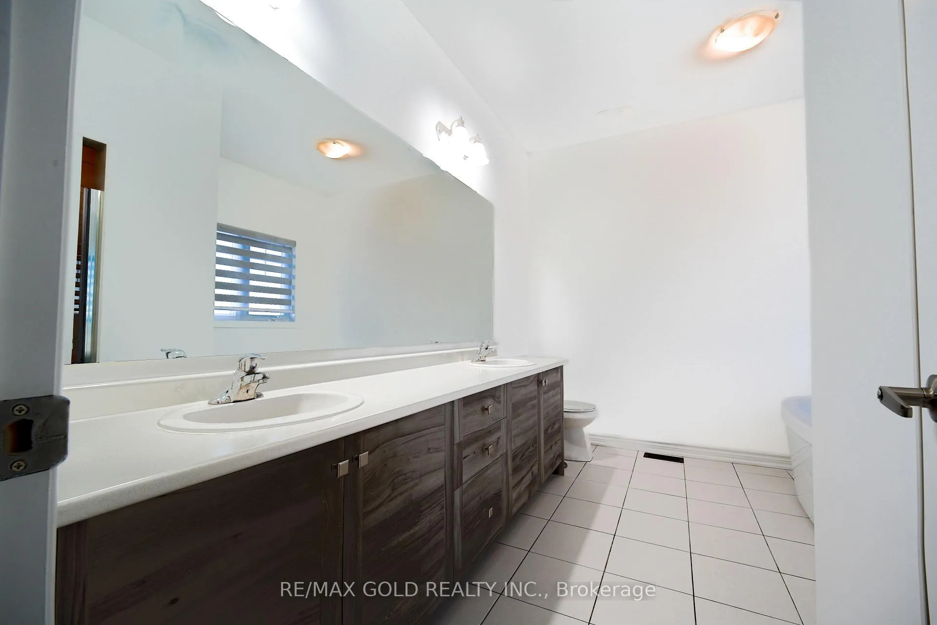 Photo 85 of 25 Eberly Woods Drive, Caledon, Rural Caledon — HOMEH