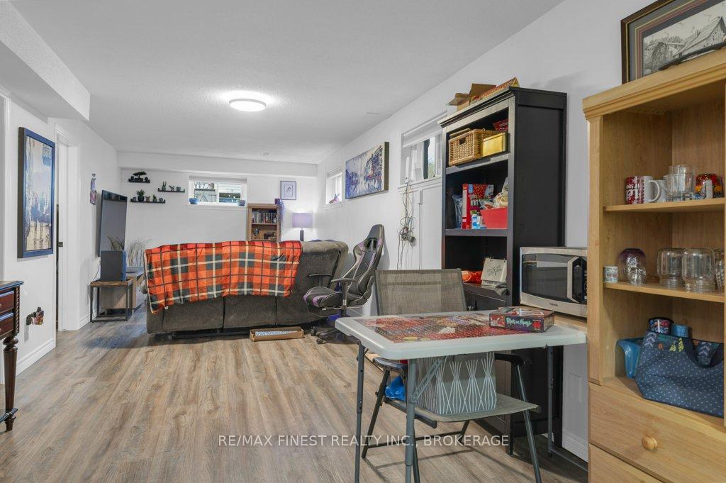 Photo 21 of 23 Cascade Boulevard, Belleville, Belleville Ward — HOMEH