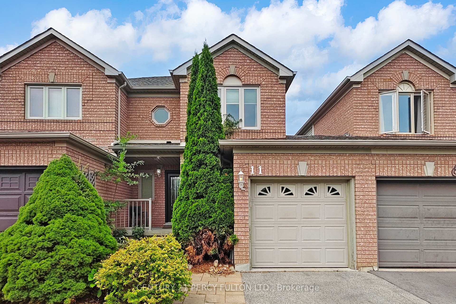 Front of 11 Birchcliffe Drive